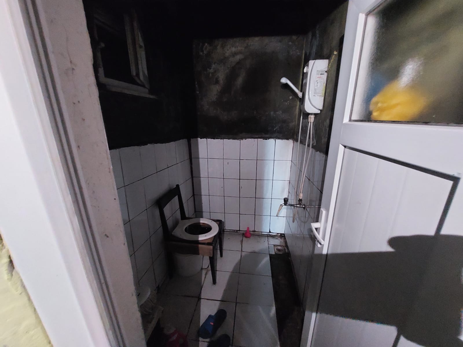 TAŞBAŞI MAHALLESİNDE SATILIK 2+1 EV
